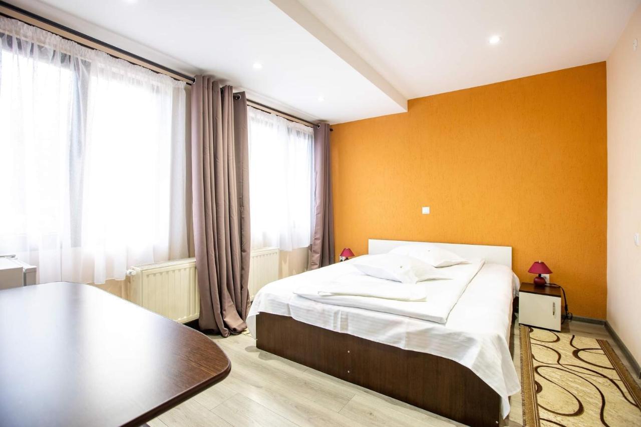 Casa Andy Hotel Buşteni Buitenkant foto