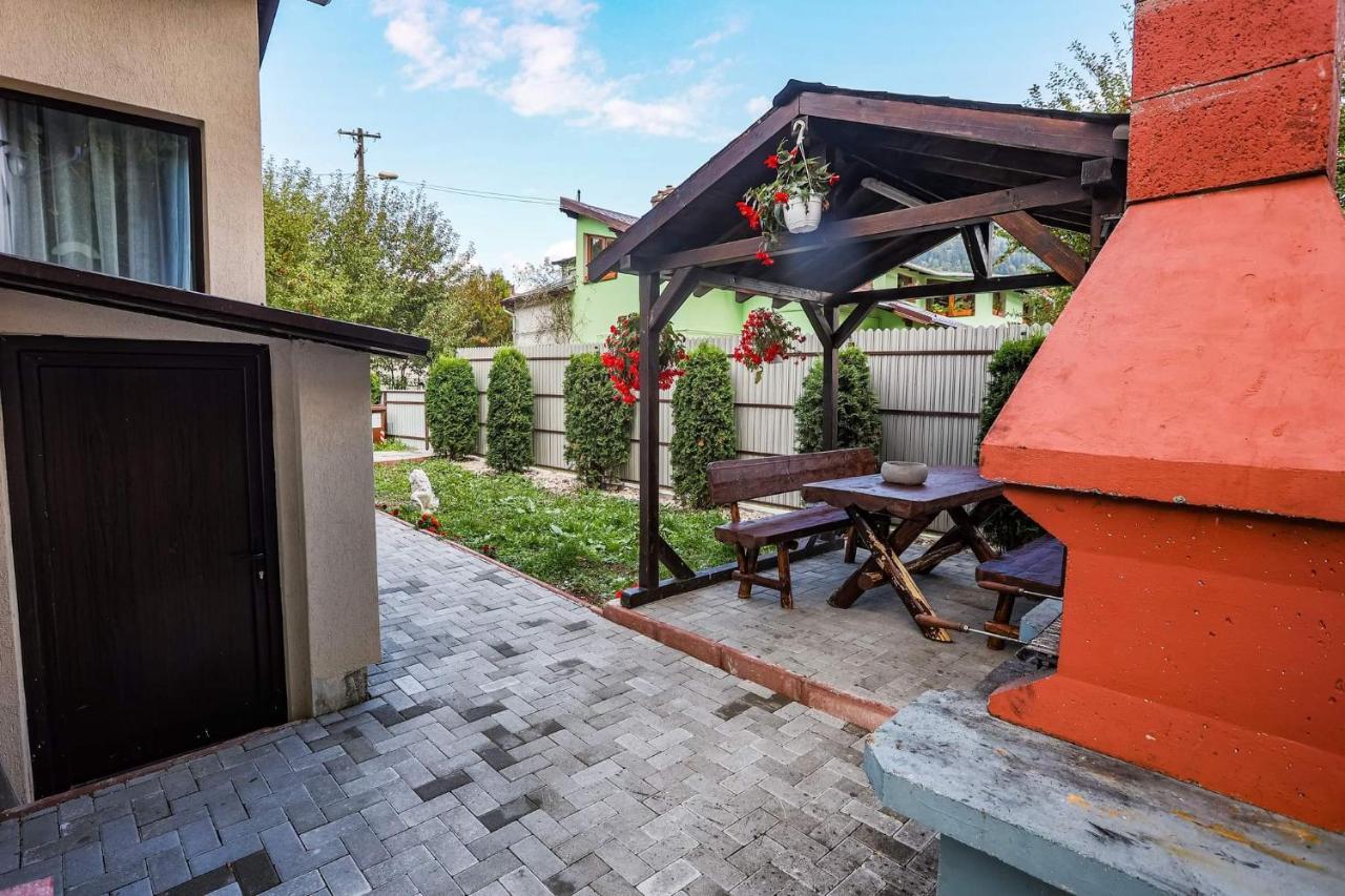 Casa Andy Hotel Buşteni Buitenkant foto